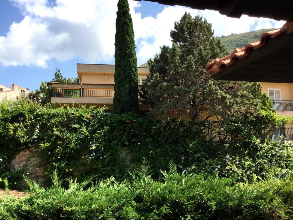 B&B Villa Di Giorgi Чефалу Екстер'єр фото